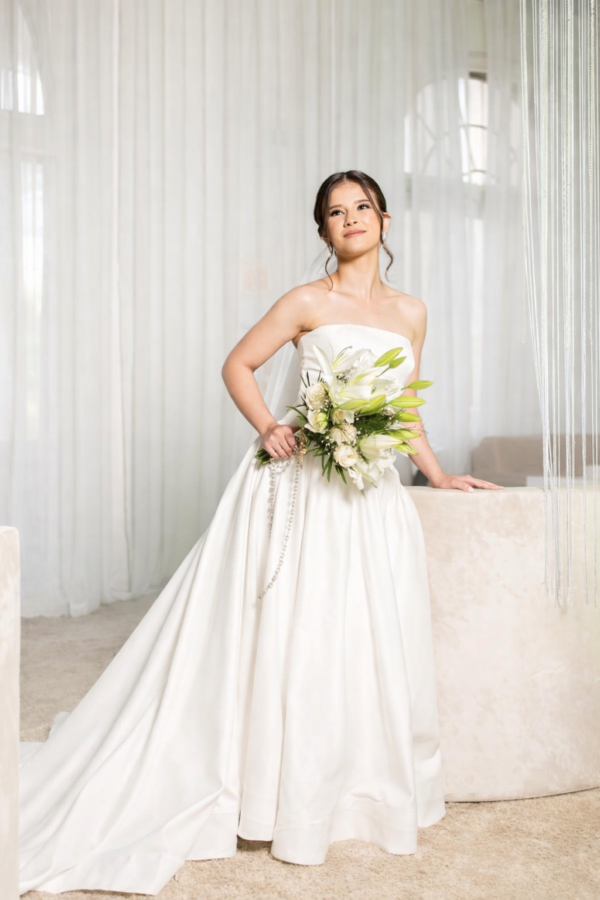 2225 - VESTIDO DE NOIVA CINTURA BAIXA SIMTRICO TOMARA QUE CAIA